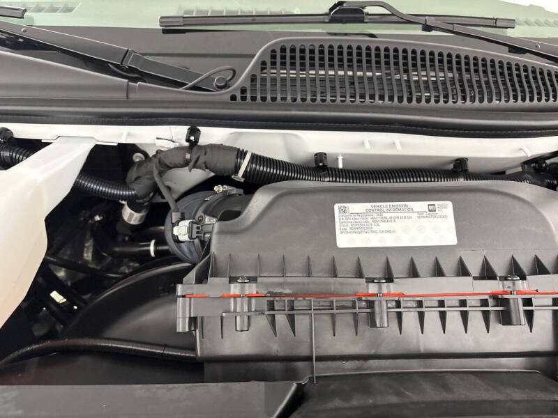 2024 GMC Savana 2500