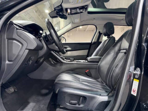 2018 Land Rover Range Rover Velar D180 S