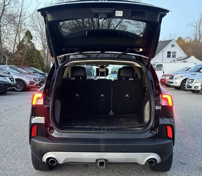 2020 Ford Escape Titanium