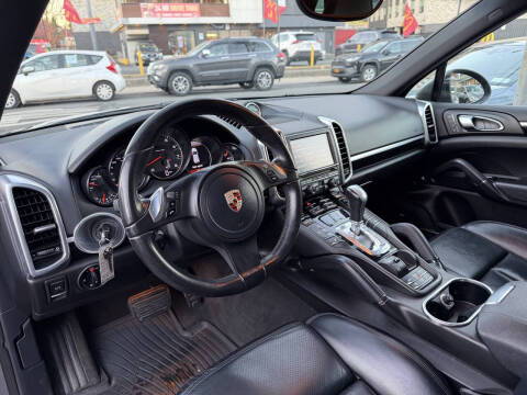 2012 Porsche Cayenne Tiptronic