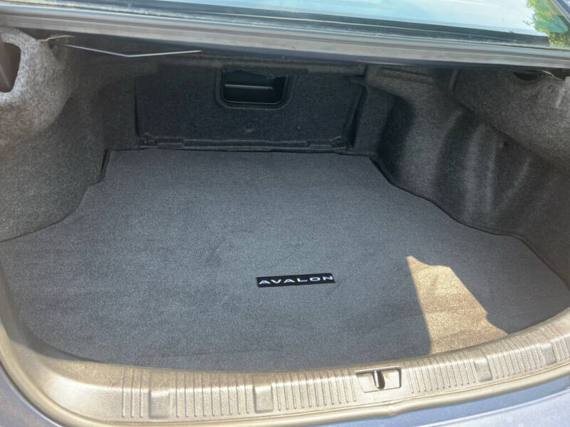 2016 Toyota Avalon XLE