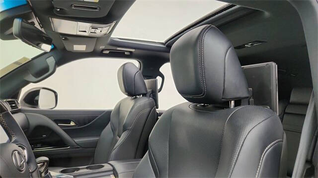 2023 Lexus LX 600 Luxury