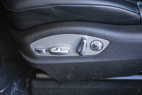 2024 Porsche Macan T