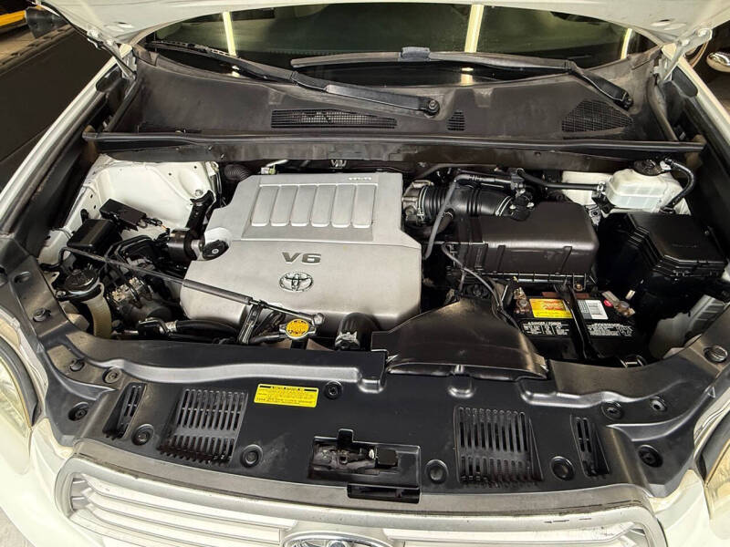 2010 Toyota Highlander SE