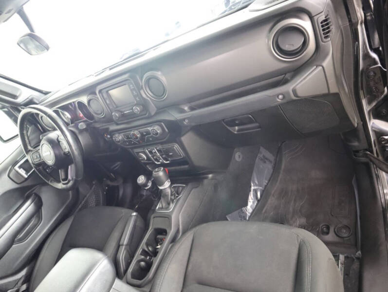 2021 Jeep Gladiator Willys