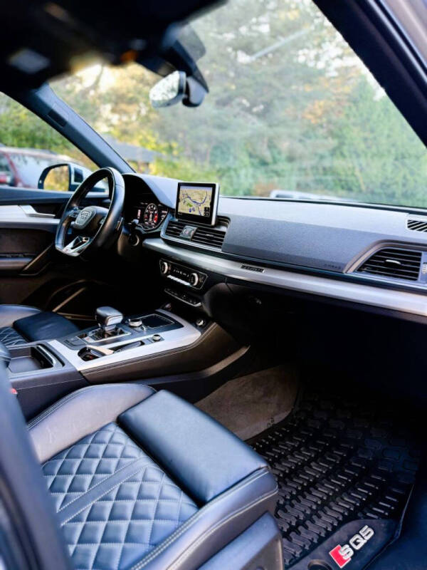 2018 Audi SQ5 3.0T quattro Premium Plus