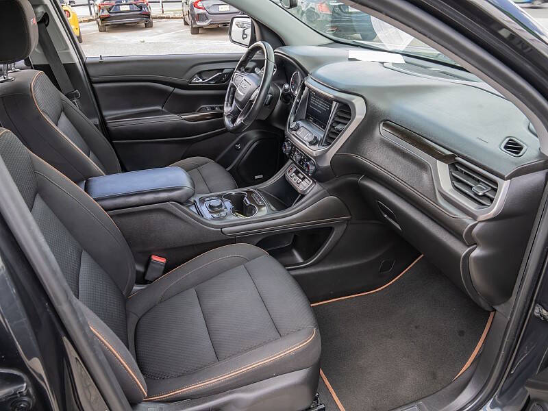 2020 GMC Acadia AT4