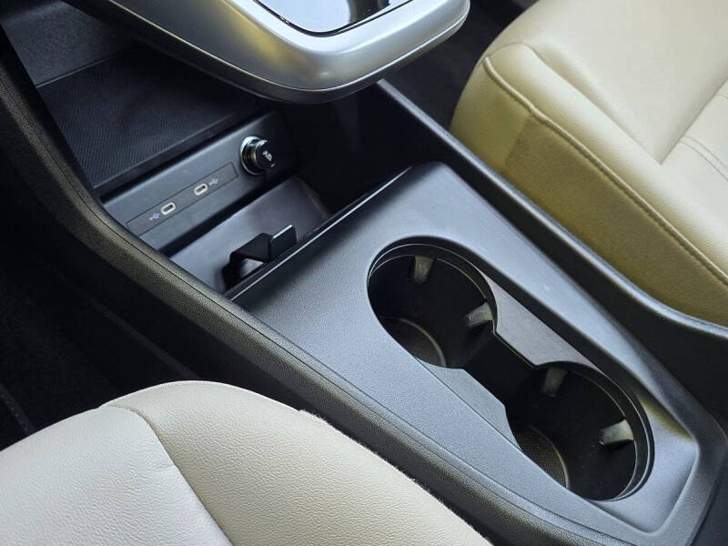 2023 Audi Q4 e-tron quattro Premium 50