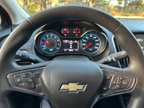 2017 Chevrolet Cruze LT Auto