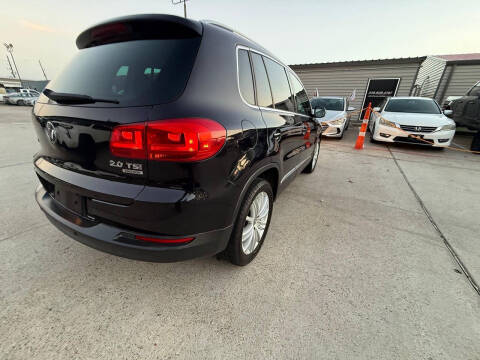 2013 Volkswagen Tiguan SE 4Motion