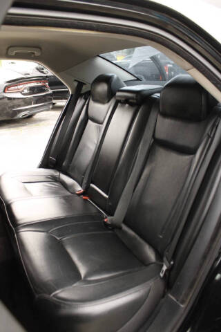 2016 Chrysler 300 Limited Anniversary