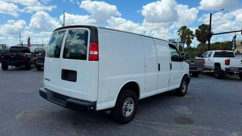 2018 Chevrolet Express 2500