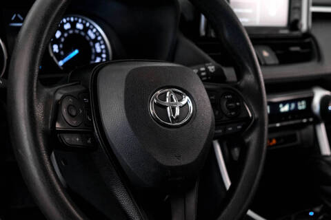 2020 Toyota RAV4 Hybrid LE