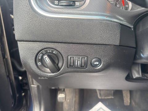 2011 Dodge Charger SE