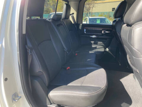 2017 RAM 1500 Laramie