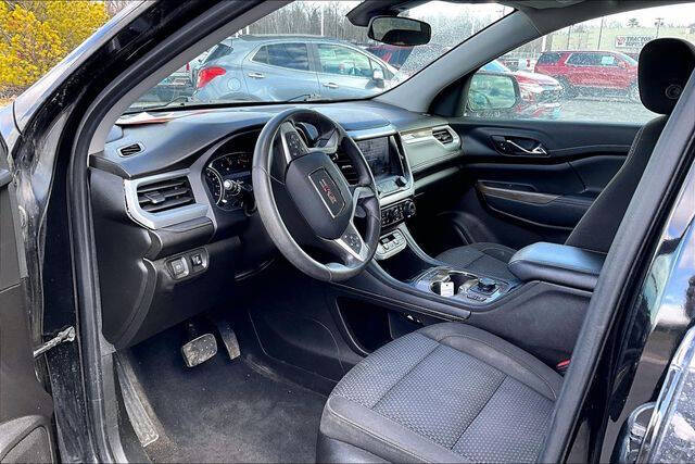2023 GMC Acadia