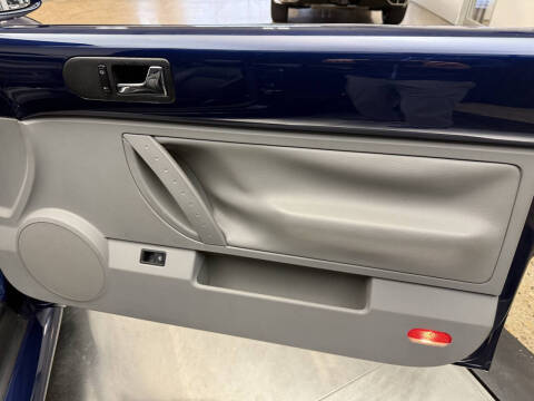 2005 Volkswagen New Beetle Convertible GL