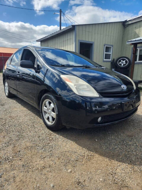 2004 Toyota Prius for sale at BENCHMARK AUTO SALES in Parkland, WA