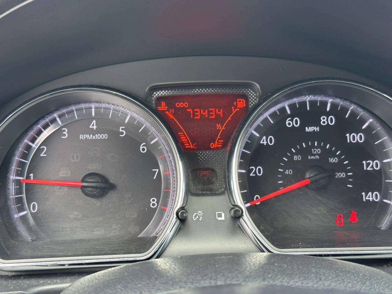 NissanVersa Note28