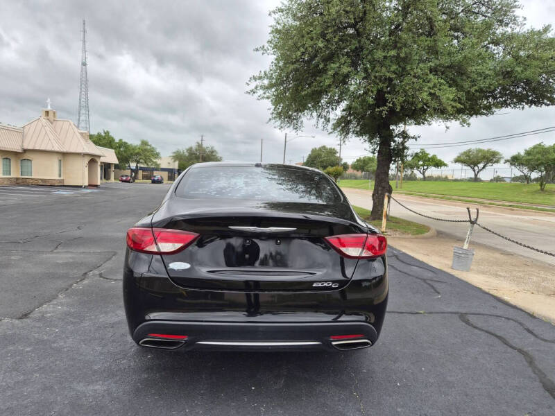 2015 Chrysler 200 C