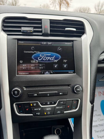 2016 Ford Fusion SE