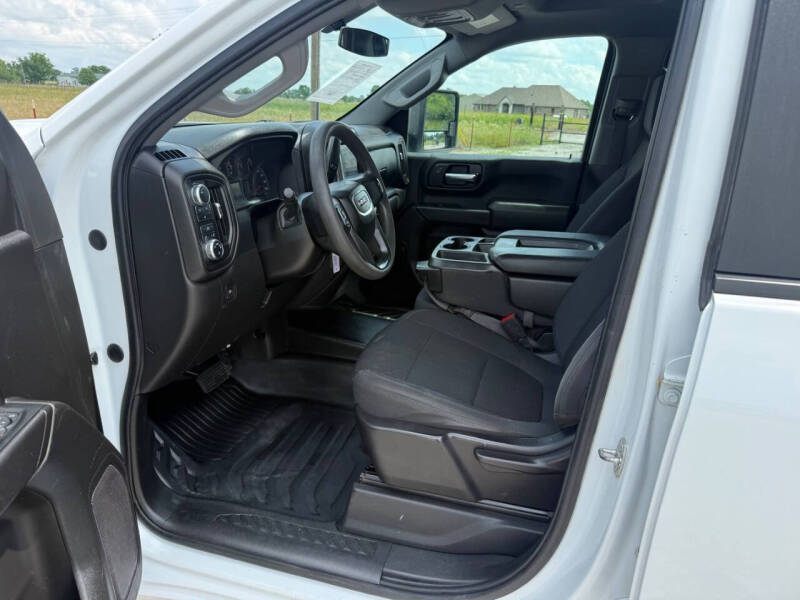 2023 GMC Sierra 2500HD Pro