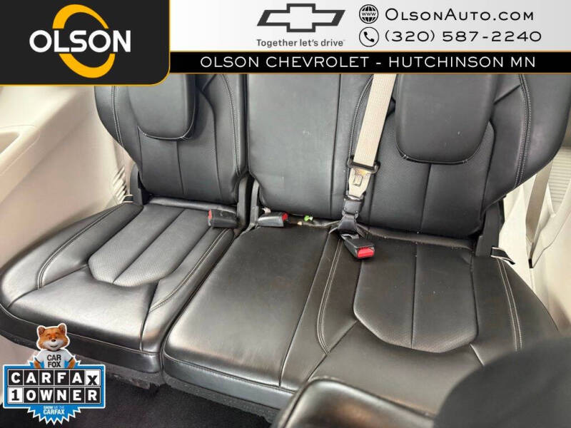 2024 Chrysler Pacifica Touring L