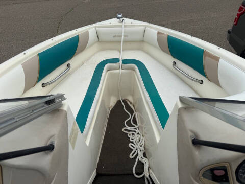 1995 Rinker 18 bowrider