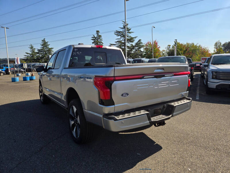 2025 Ford F-150 Lightning Platinum
