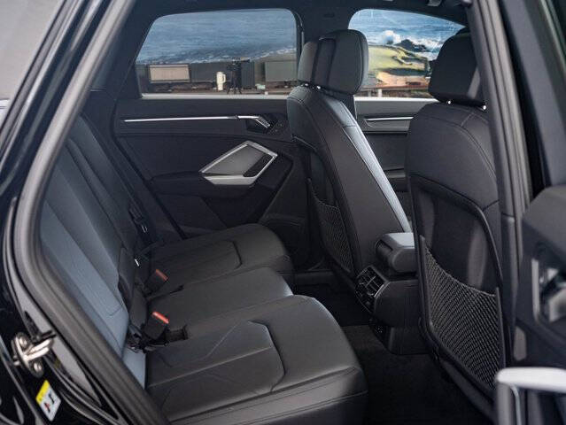 2025 Audi Q3 quattro S line Prem Plus 45 TFSI