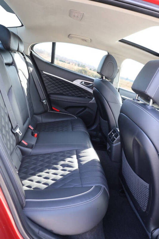 2020 Genesis G70 2.0T