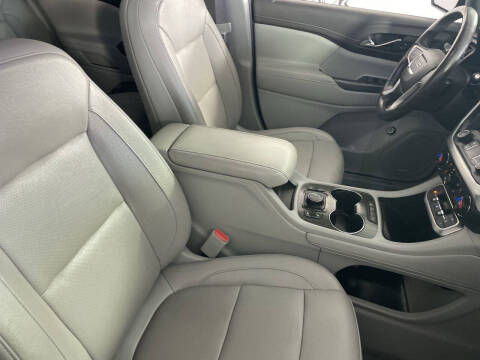 2020 GMC Acadia SLT