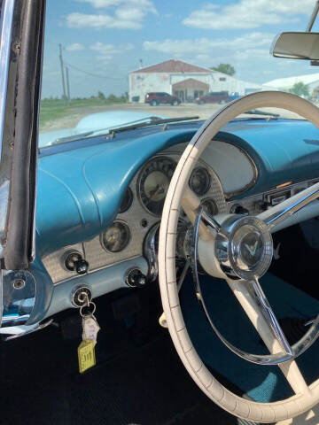 1957 Ford Thunderbird