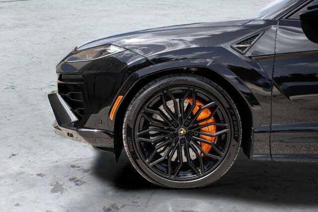 2025 Lamborghini Urus SE