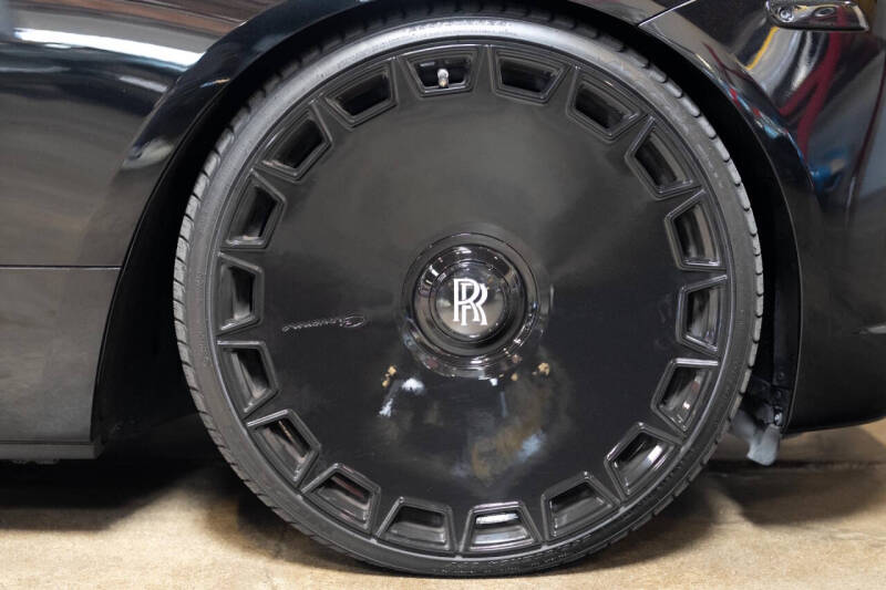 2020 Rolls-Royce Black Badge Dawn