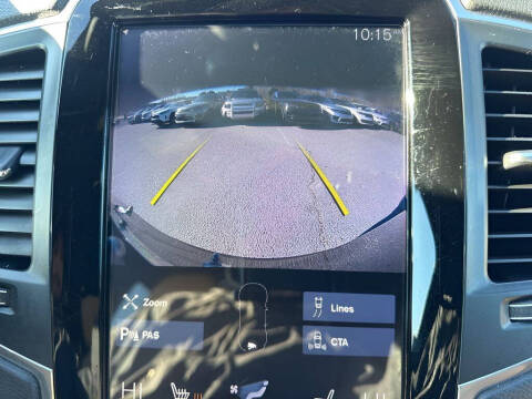 2019 Volvo XC90 T6 Momentum