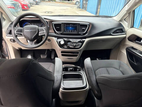 2018 Chrysler Pacifica Touring Plus