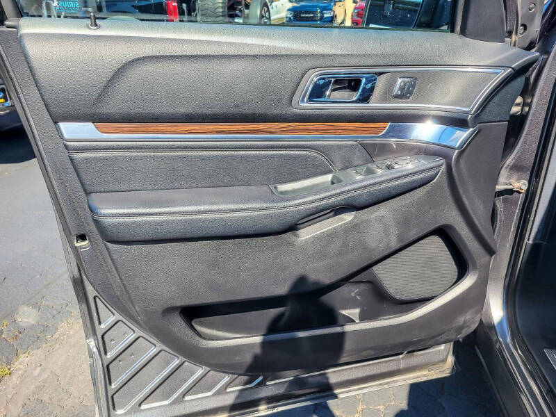 2017 Ford Explorer Limited