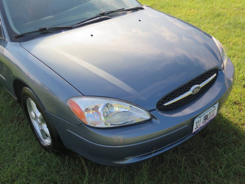 2000 Ford Taurus SE