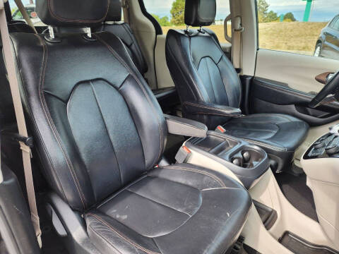 2017 Chrysler Pacifica Touring Plus