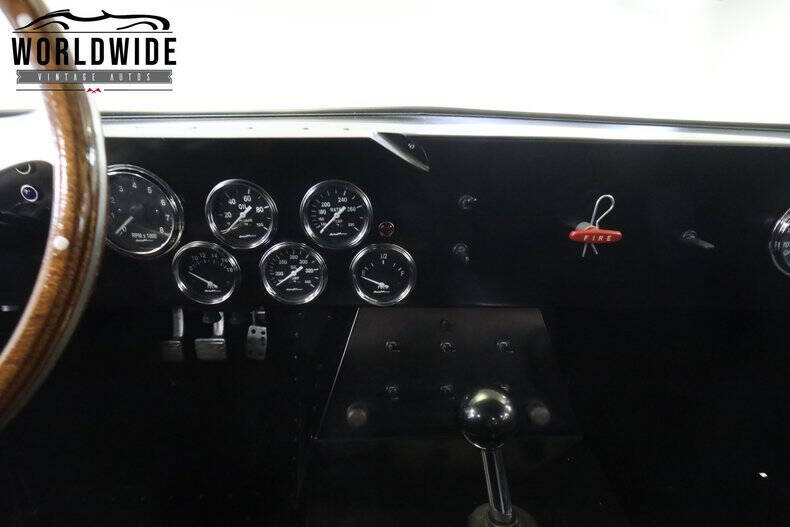 1965 Shelby Daytona Replica