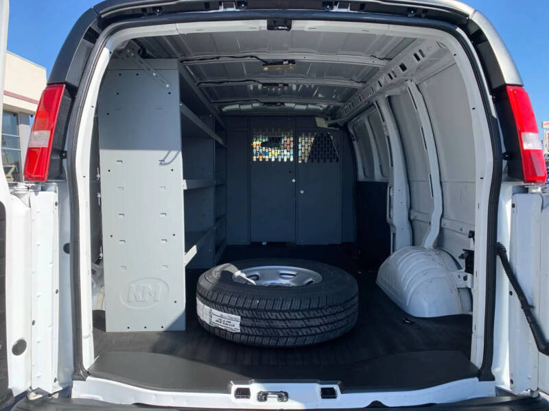 2021 Chevrolet Express 2500