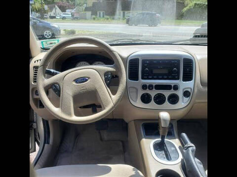 2005 Ford Escape XLT