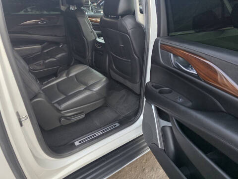 2017 Cadillac Escalade ESV Premium Luxury