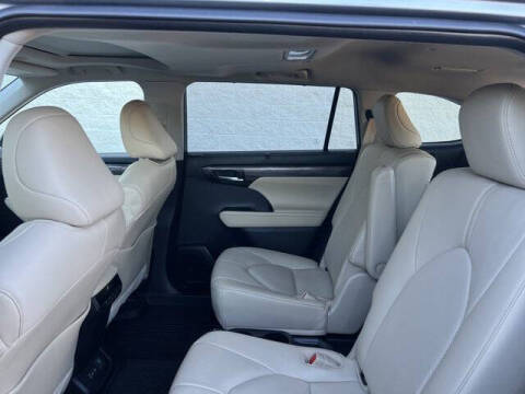 2023 Toyota Highlander Hybrid Limited