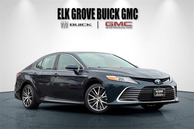 2021 Toyota Camry Hybrid XLE