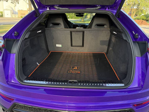 2022 Lamborghini Urus