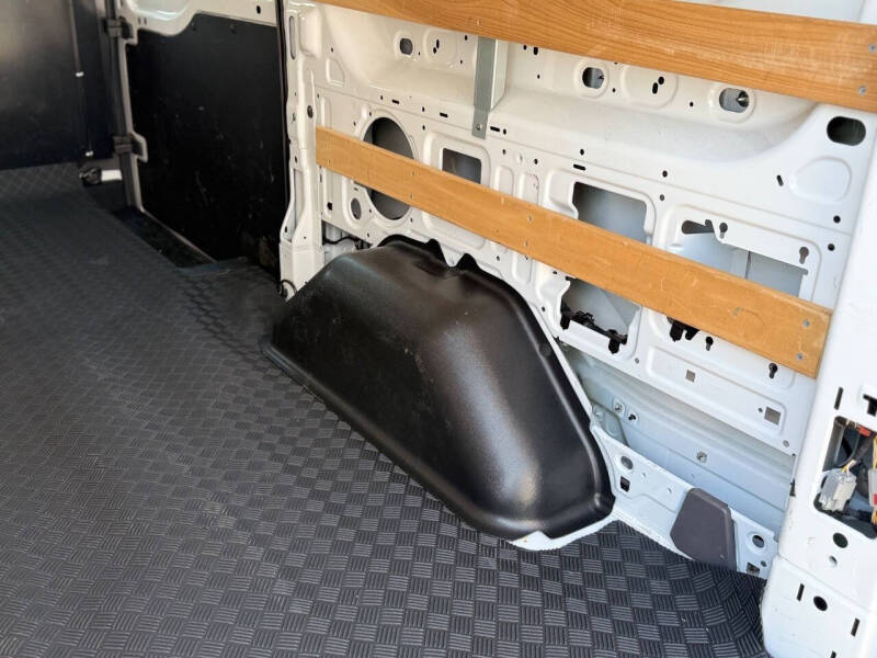 2024 Ford Transit 250