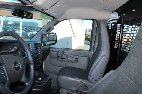 2022 Chevrolet Express 2500
