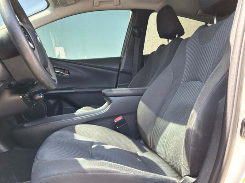 2016 Toyota Prius Two